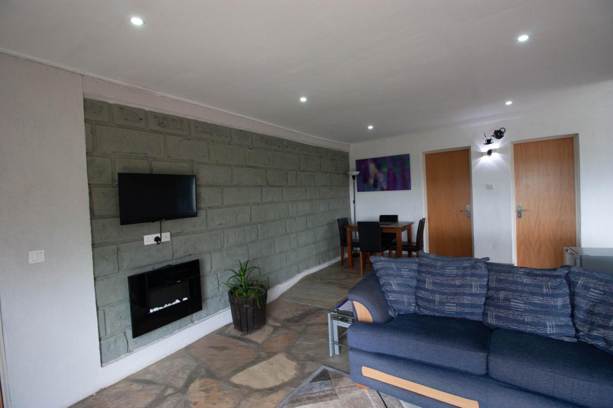 Homely Cottage Near Lake Naivasha, Elwai Visitor Centre Heni Village 外观 照片